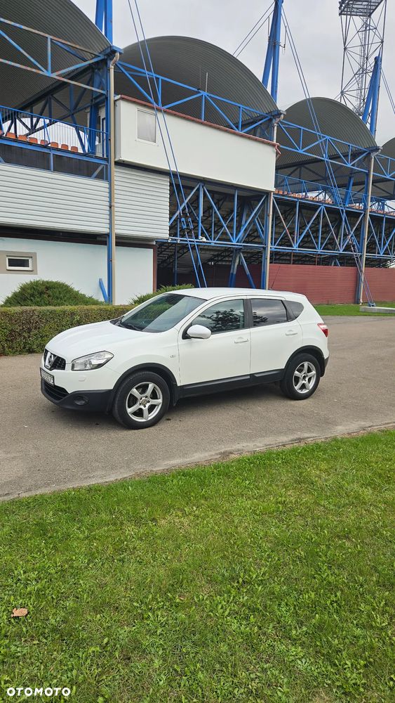 Nissan Qashqai - 2