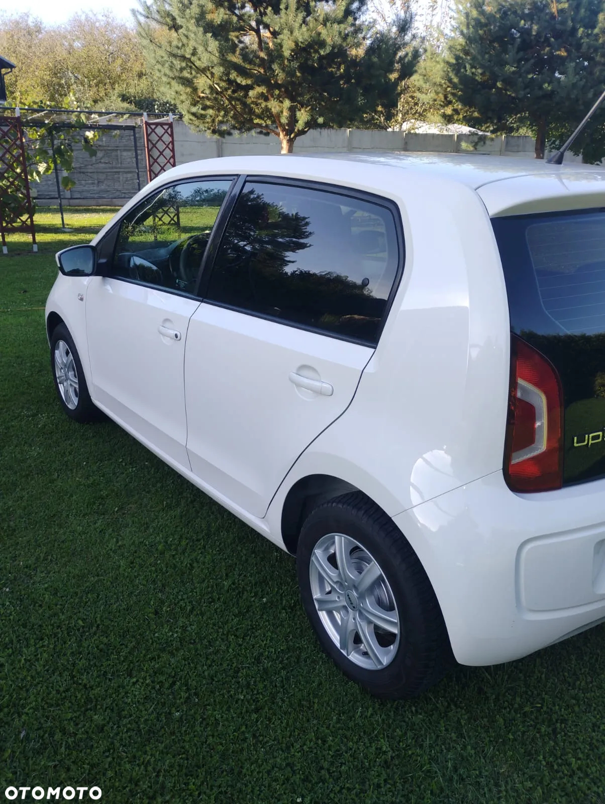 Volkswagen up! - 3
