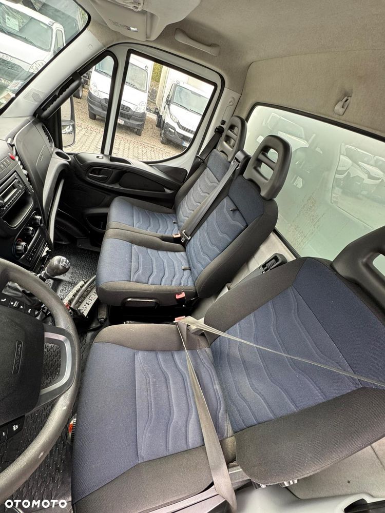Iveco DAILY 70C18,70C17,,50C17,,50C15,,35C17,,5C15 - 26