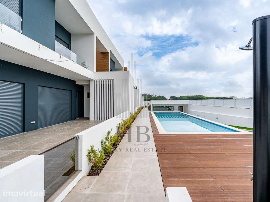 MoradiaT4 Geminada com Piscina | Fanqueiro | Loures - Grande imagem: 2/48