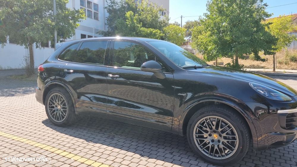 Porsche Cayenne Platinum Edition - 13