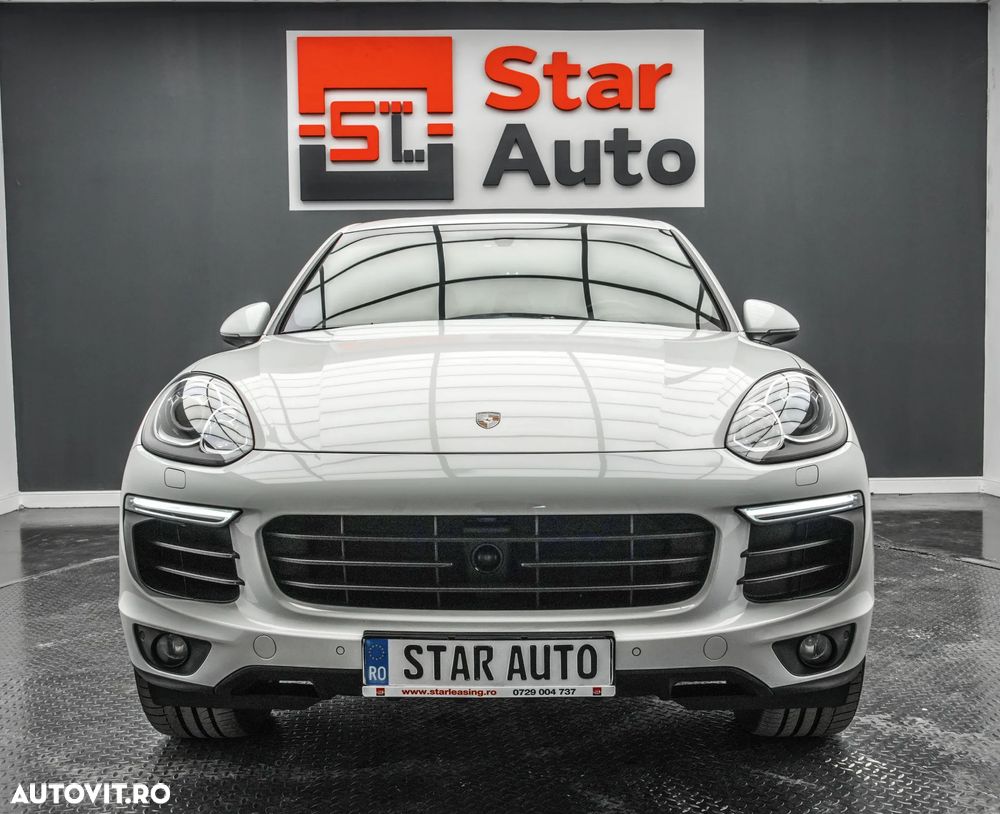 Porsche Cayenne - 2