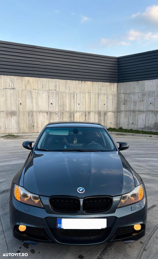 BMW Seria 3 318d - 13