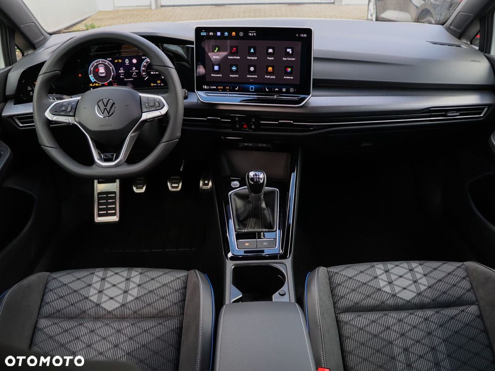 Volkswagen Golf - 14