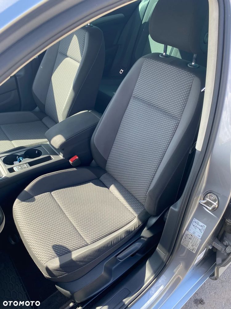 Volkswagen Passat 1.6 TDI BMT Trendline - 12
