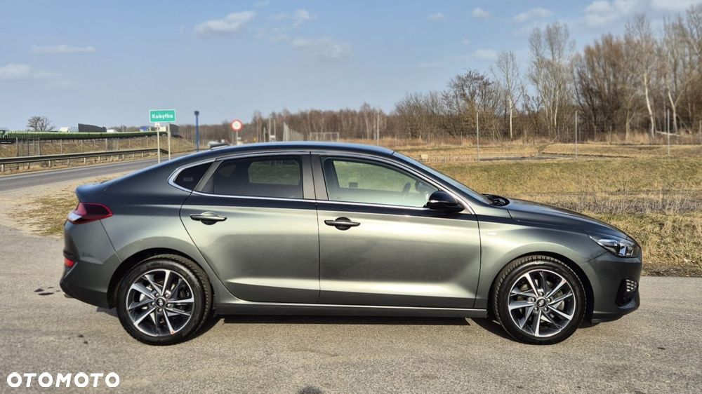 Hyundai i30 ver-1-5-t--gdi-48v-smart-dct - 4