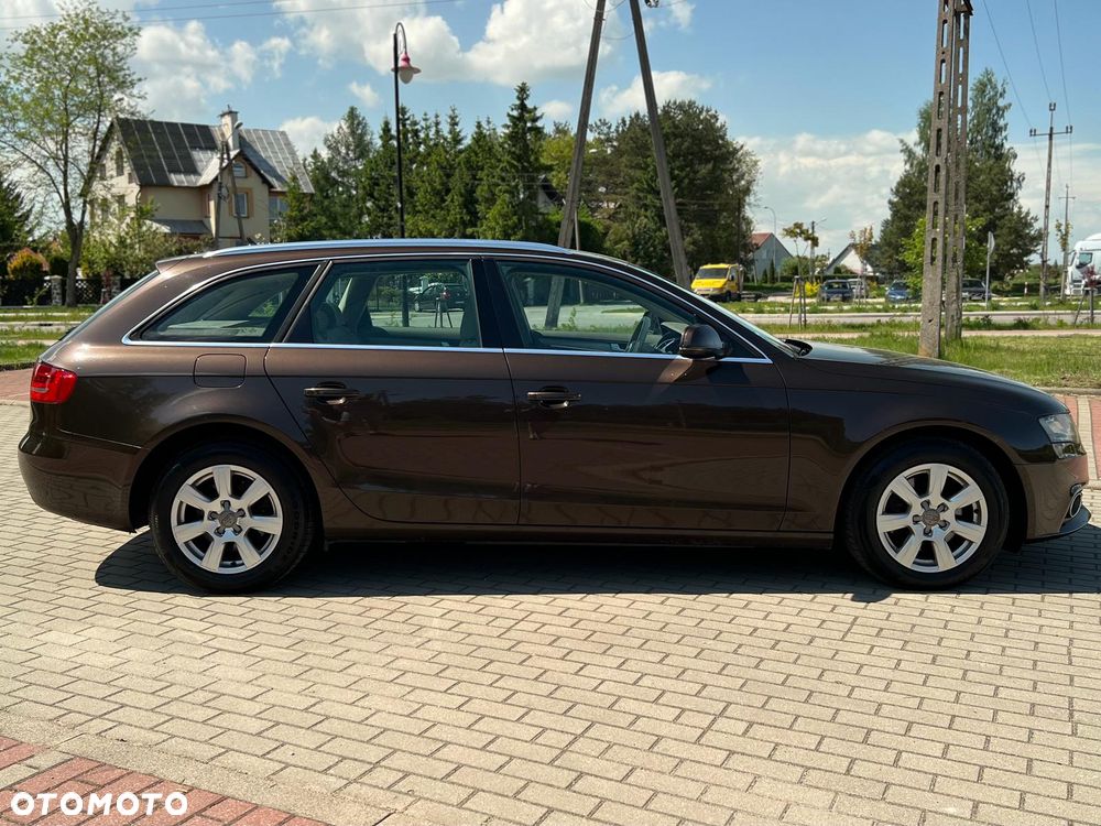 Audi A4 Avant 2.0 TDI DPF multitronic Attraction - 5