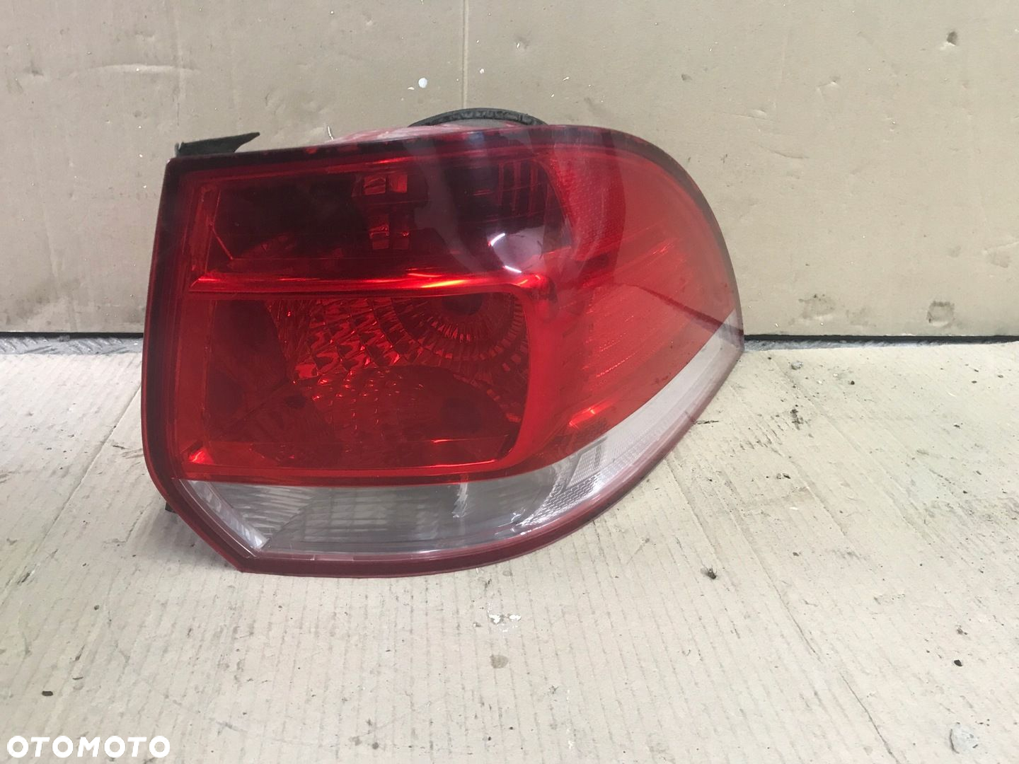 LAMPA PRAWY LUB LEWY TYŁ VW GOLF 5 V KOMBI - 2