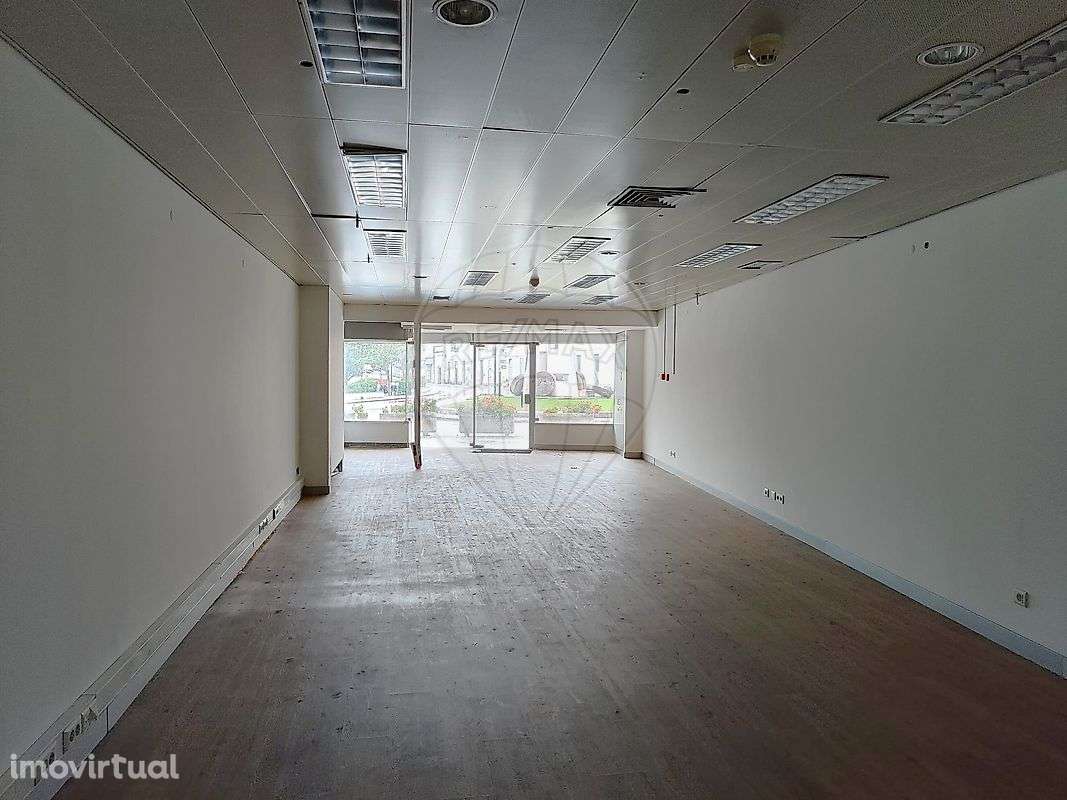 Loja  para arrendamento - Grande imagem: 2/8