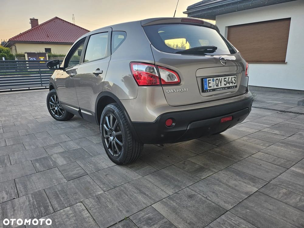 Nissan Qashqai 2011 photo 4