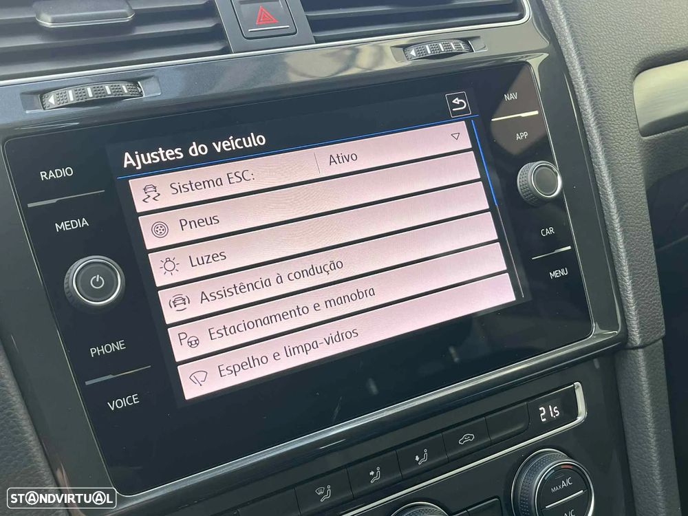 VW Golf 1.0 TSI Confortline DSG - 33