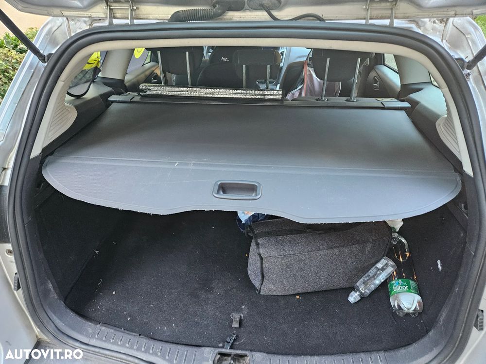 Ford Focus Turnier 1.6 TDCi ECOnetic 88g Start-Stopp-Sy Trend - 13