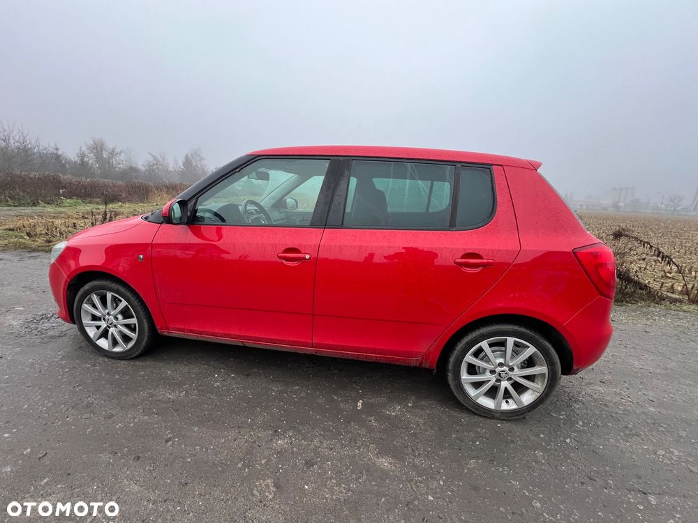 Skoda Fabia 1.2 HTP STYLE Edition - 6