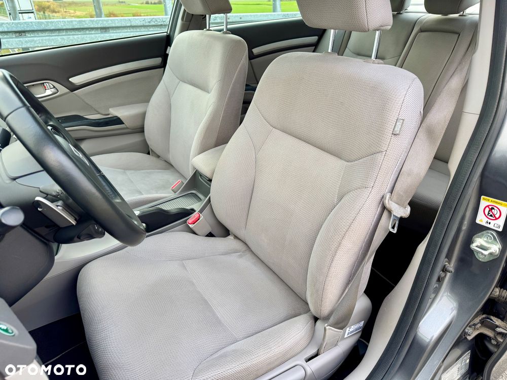 Honda Civic 1.8 Executive i-SHIFT - 14