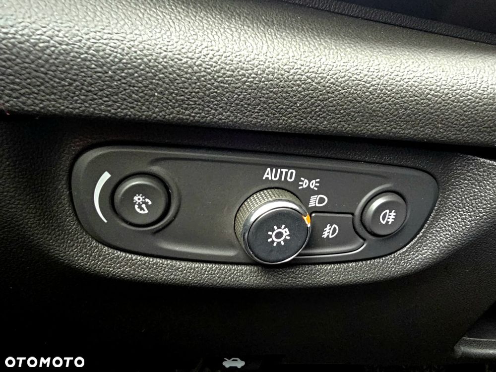 Opel Insignia 1.5 T GPF Enjoy S&S - 36