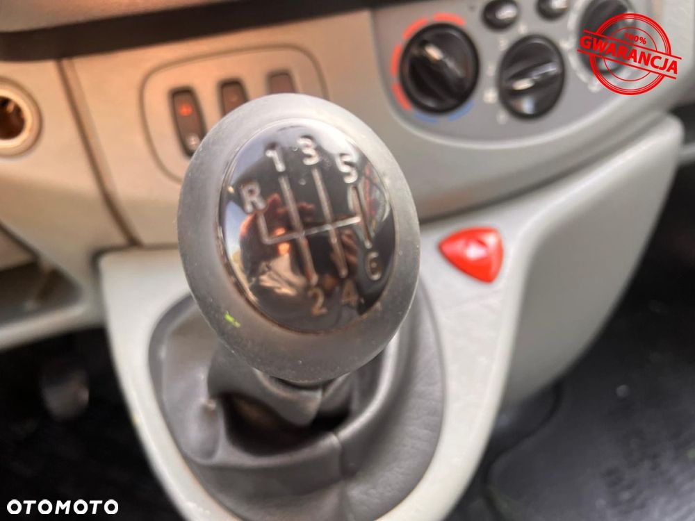 Opel VIVARO - 30