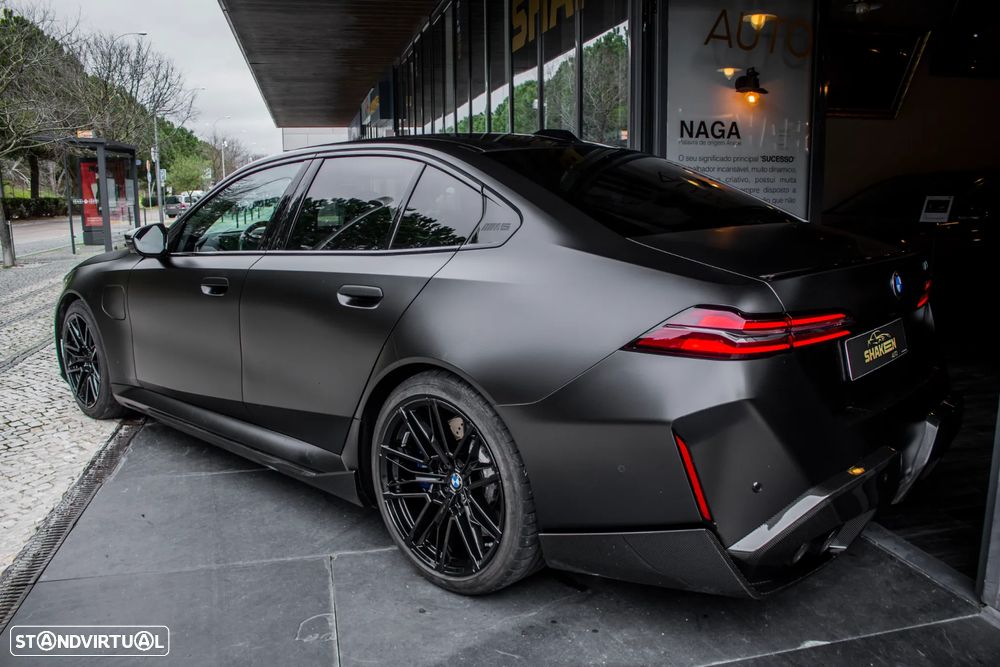 BMW M5 xDrive - 3