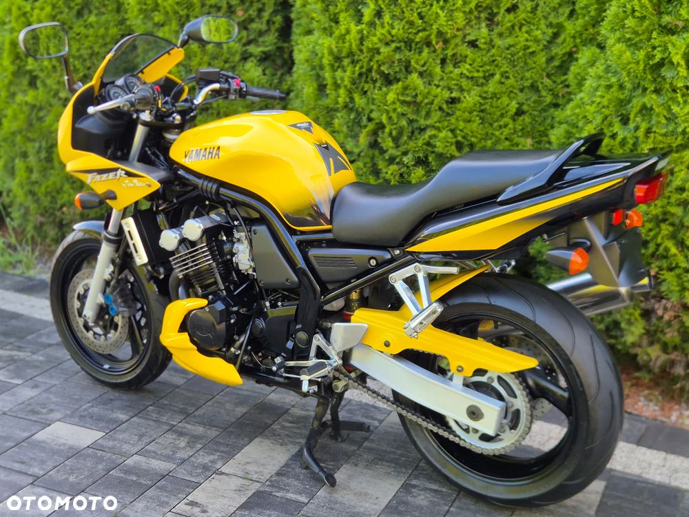 Yamaha FZ6 - 7