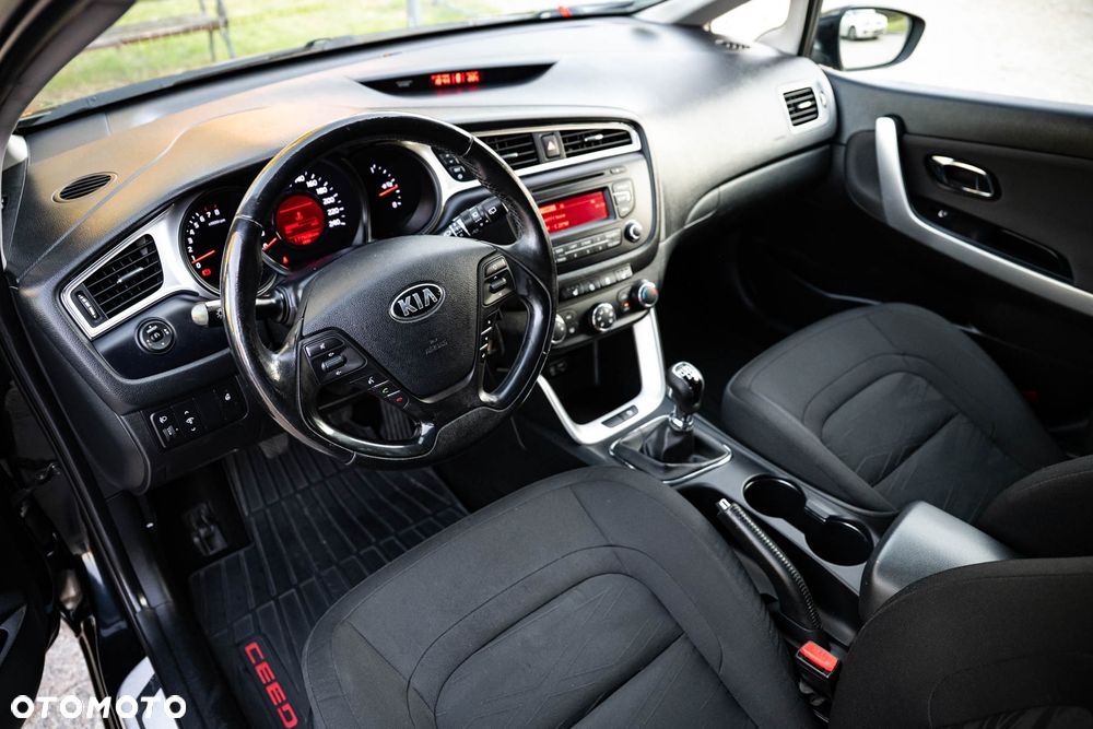 Kia Ceed 1.4 Attract - 9