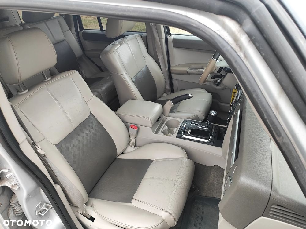 Jeep Commander 5.7 V8 HEMI Automatik Limited - 19