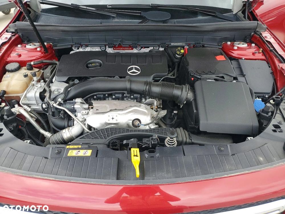 Mercedes-Benz GLB - 13