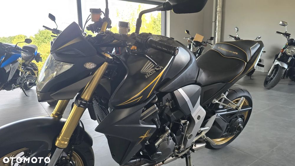 Honda CB - 2