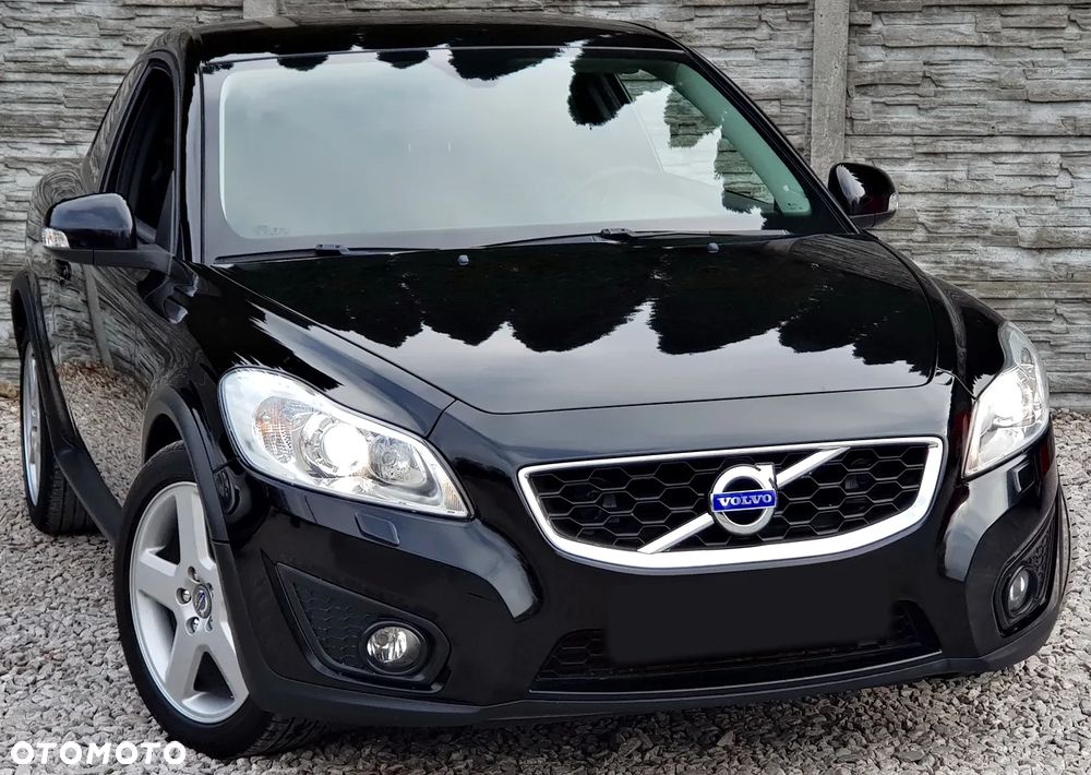 Volvo C30 D3 R-Design - 3