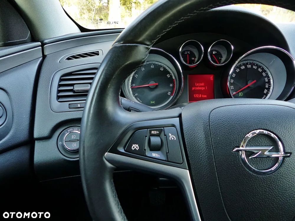 Opel Insignia 1.6 Turbo Edition - 31