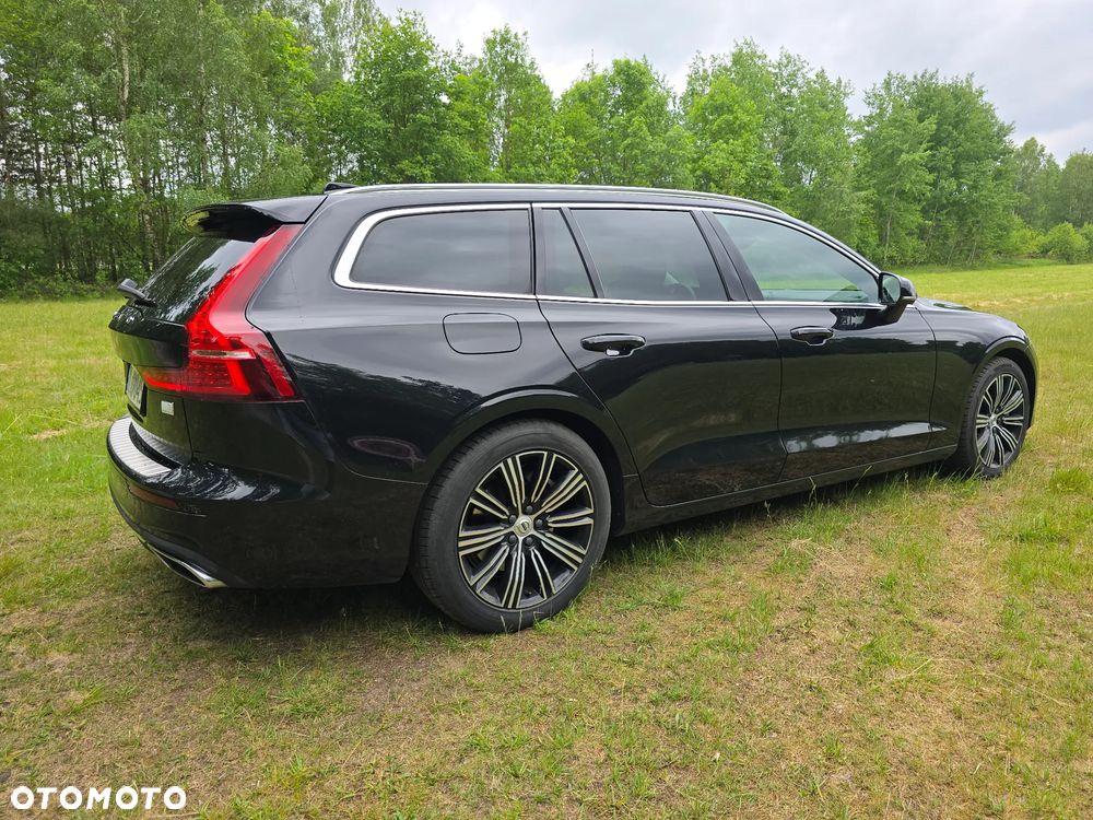 Volvo V60 T6 AWD Recharge Plus Dark - 32