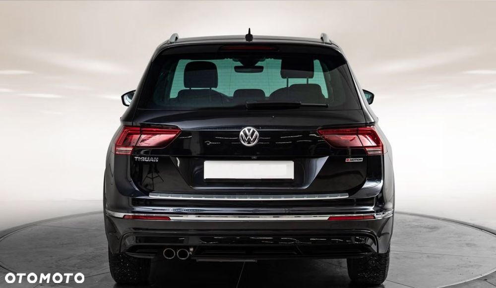 Volkswagen Tiguan 2.0 TDI SCR 4MotION DSG R-Line - 9