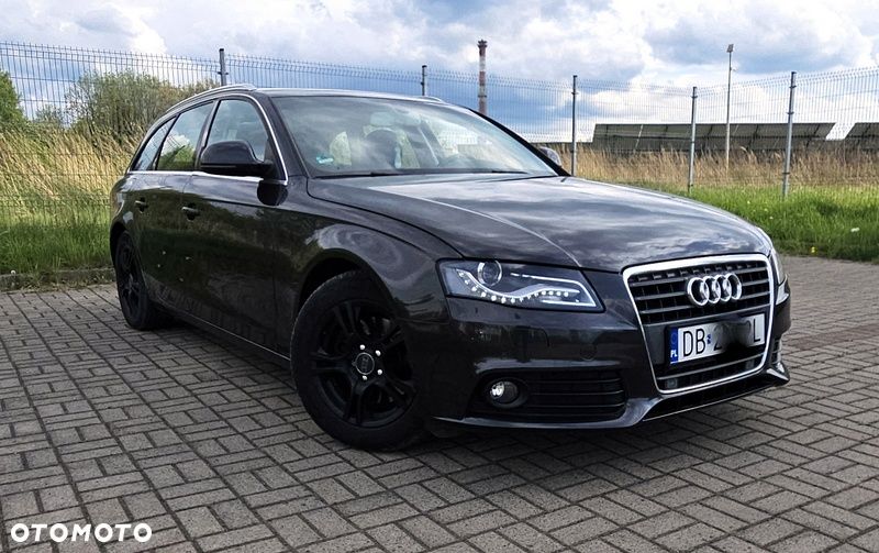 Audi A4 Avant 2.0 TDI - 9