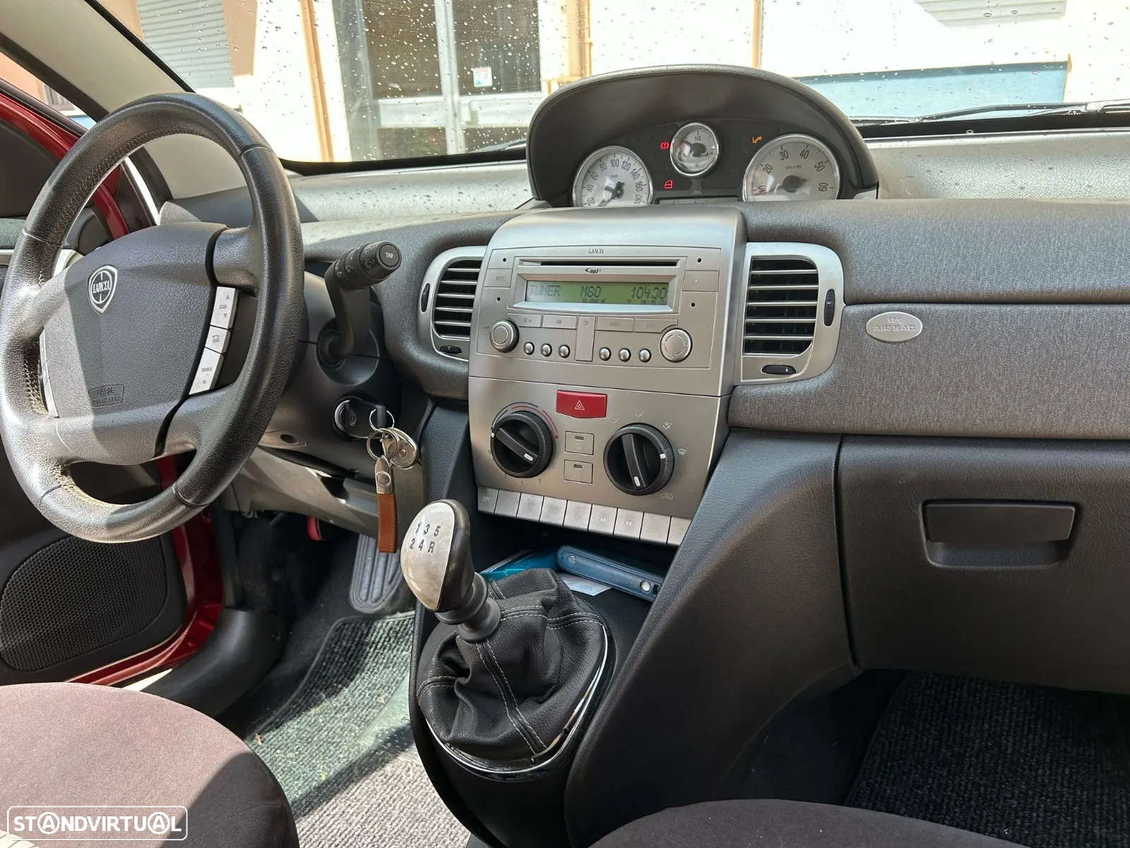 Lancia Ypsilon 1.2 Argento 5 - 6