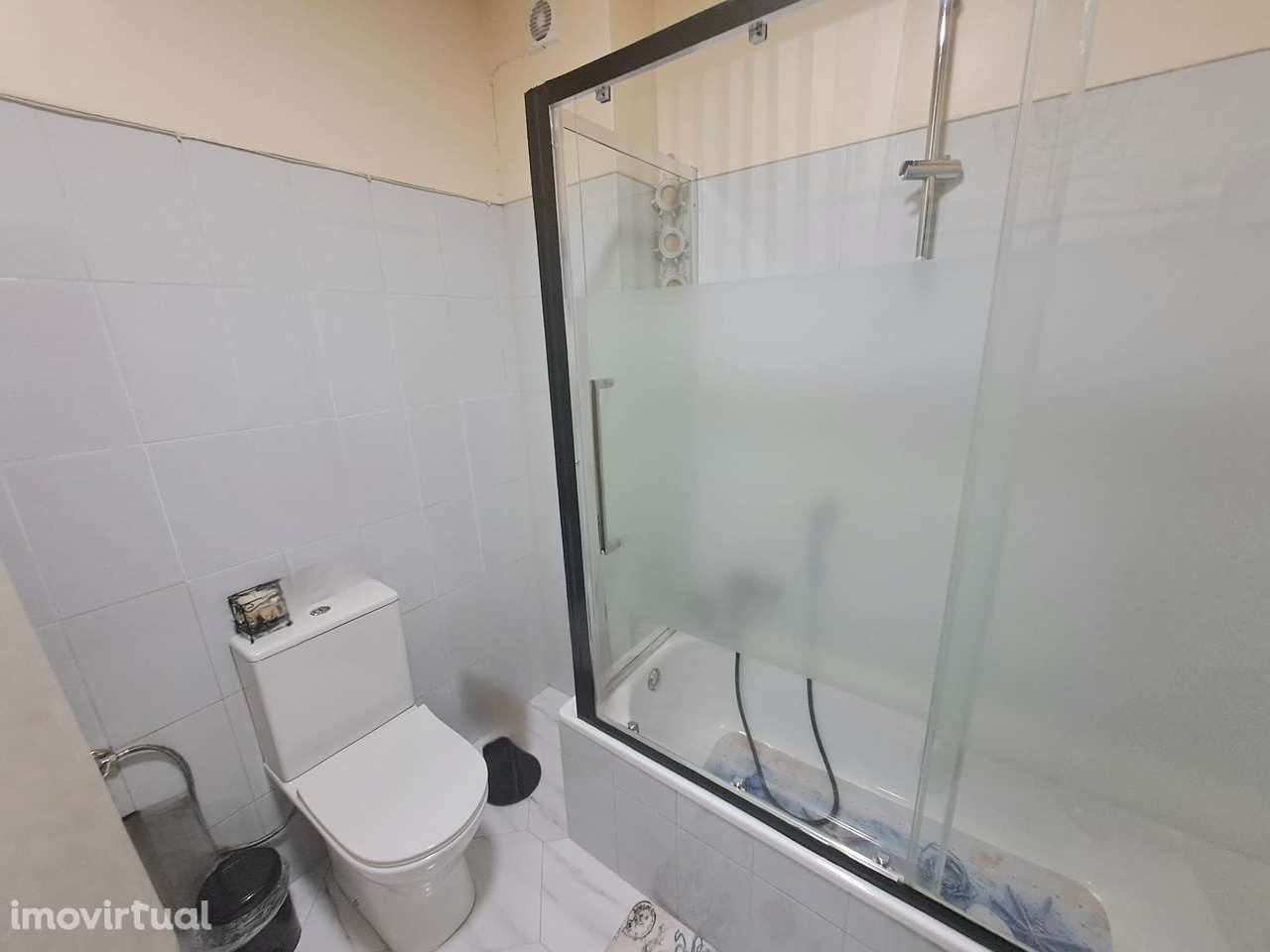 PENTHOUSE duplex T3 com terraço e vista mar em Santa Cruz - Grande imagem: 2/34