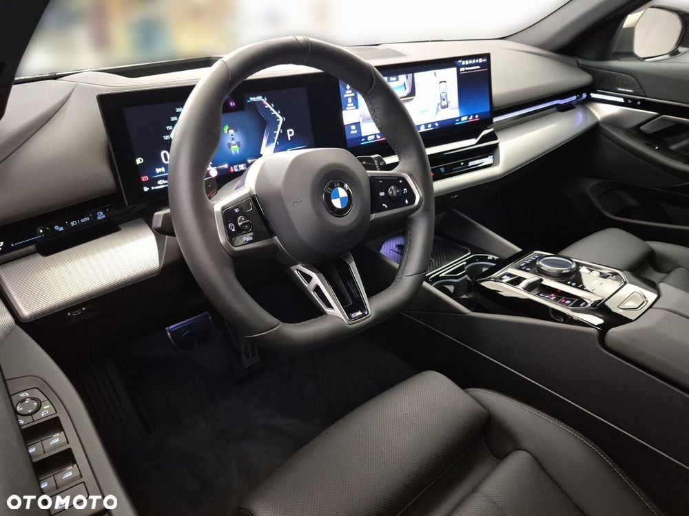 BMW Seria 5 520d xDrive mHEV M Sport - 11