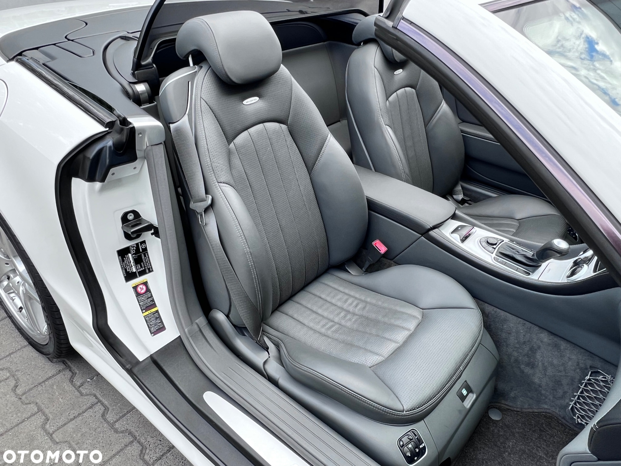 Mercedes-Benz SL 55 AMG - 25