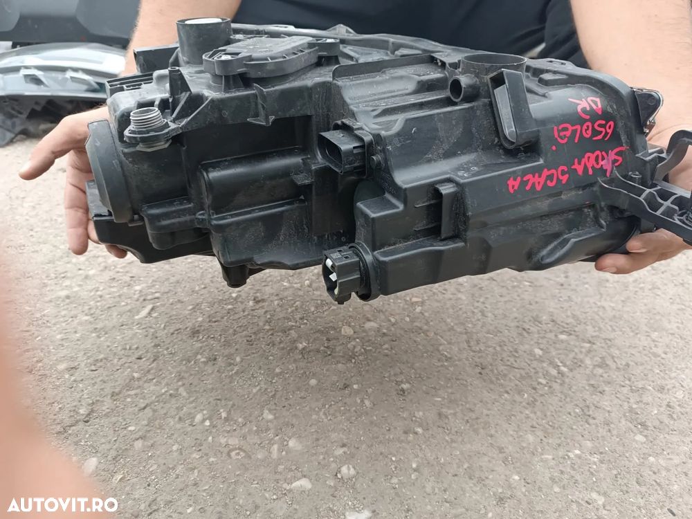 FAR DREAPTA SKODA SCALA - 5