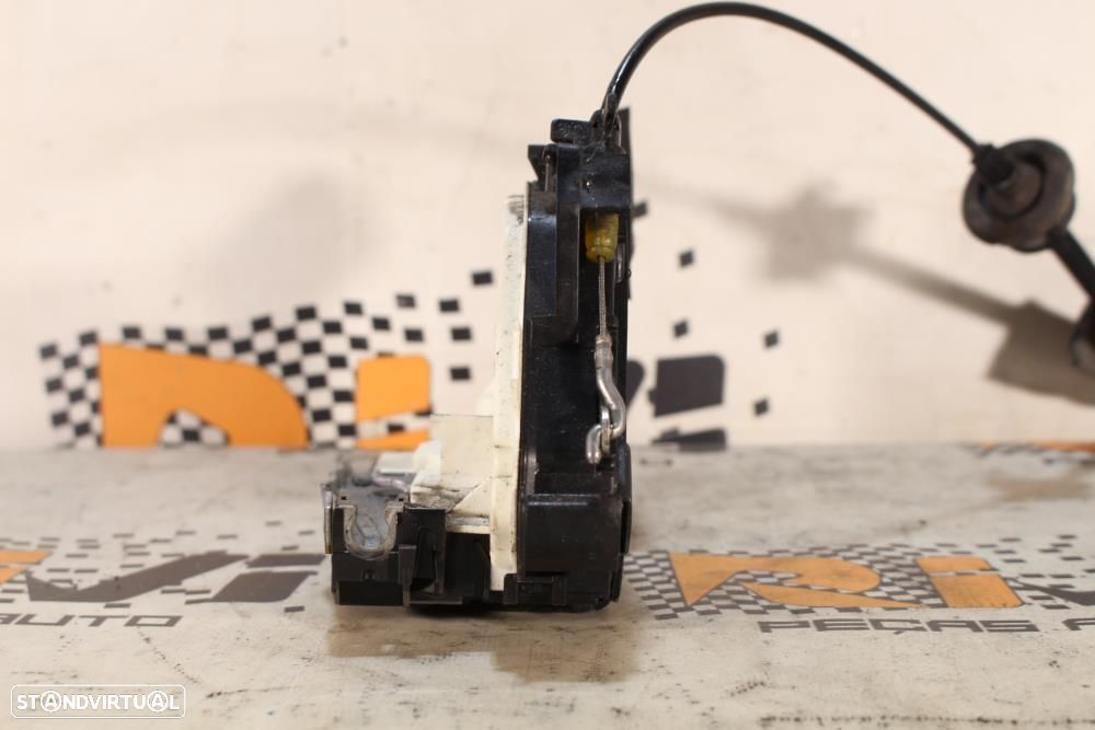 Fecho Da Porta Trás Direita Volkswagen Golf Vii (5G1, Bq1, Be1, Be2) - 4
