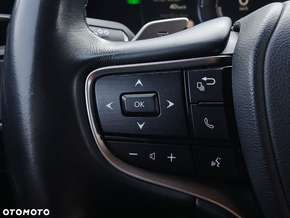 Lexus ES - 32