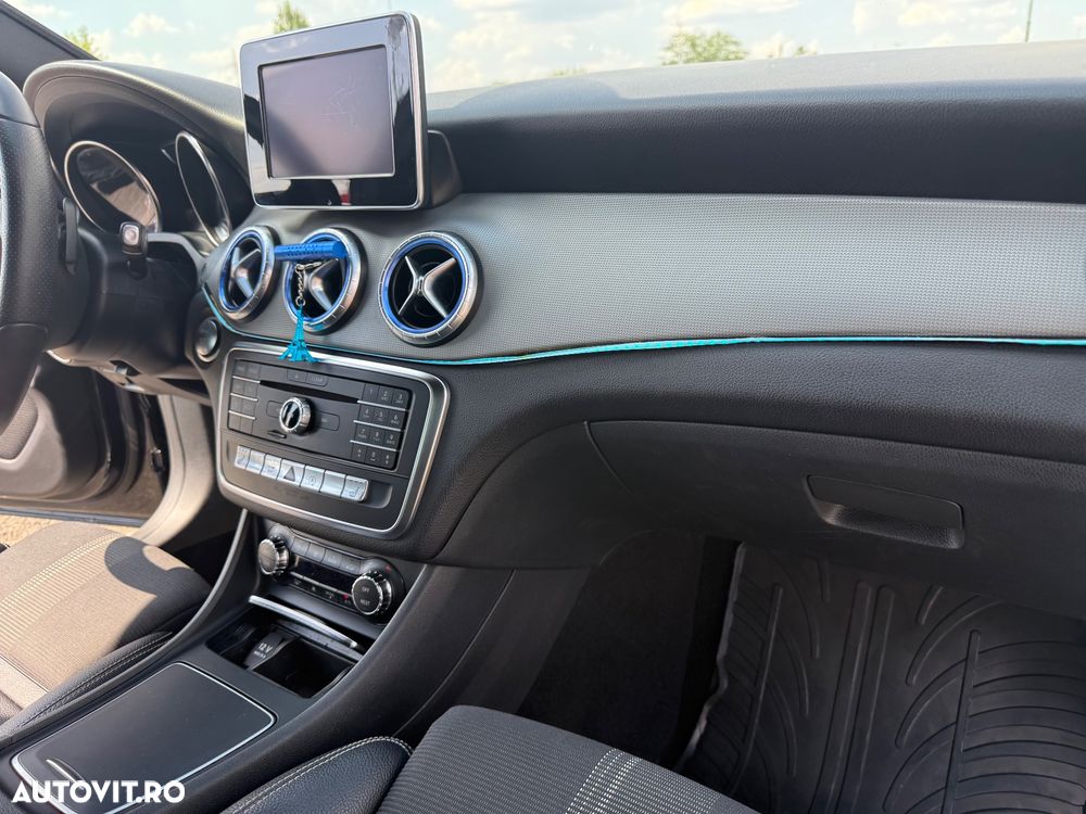 Mercedes-Benz CLA 180 (CDI) d 7G-DCT AMG Line - 23