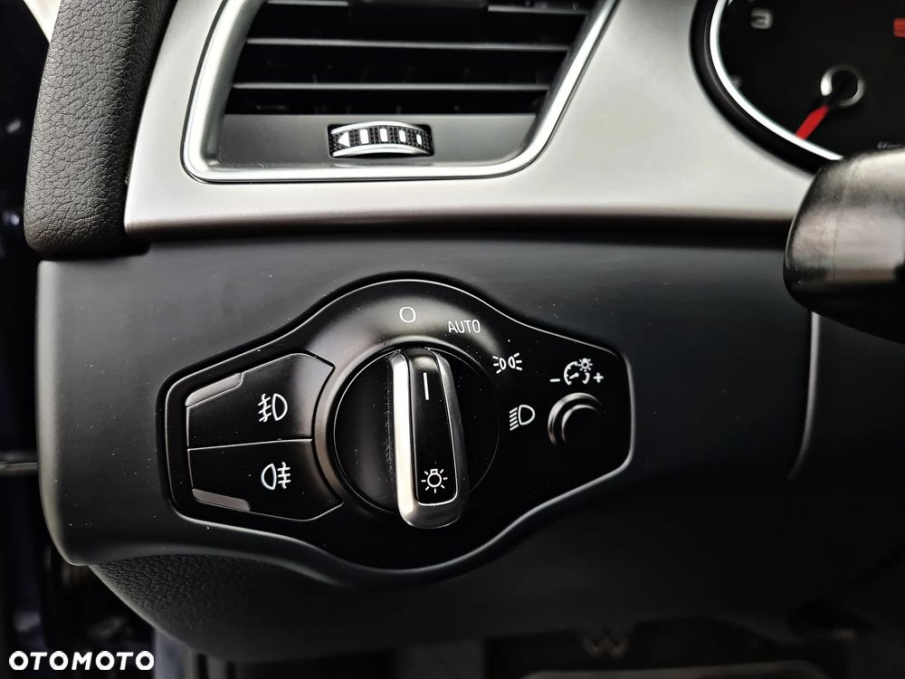 Audi A4 Avant 2.0 TDI DPF quattro S line Sportpaket - 31