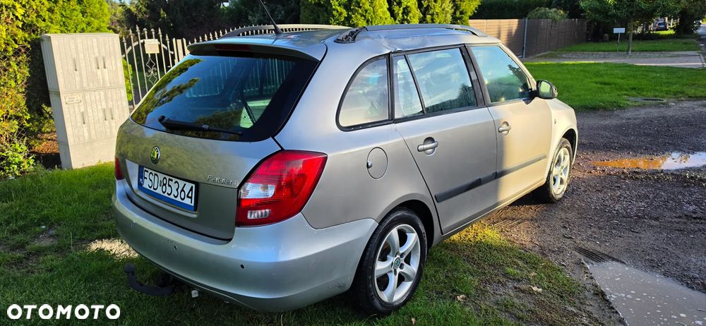 Skoda Fabia 2013 photo 5