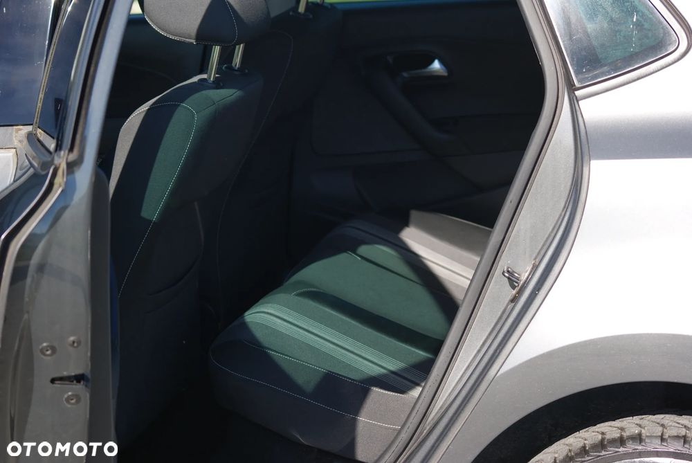 Volkswagen Polo - 14