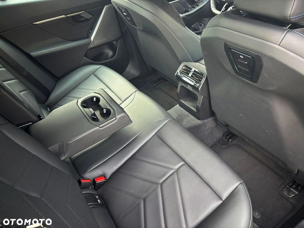 BMW Seria 5 520d xDrive mHEV M Sport - 15