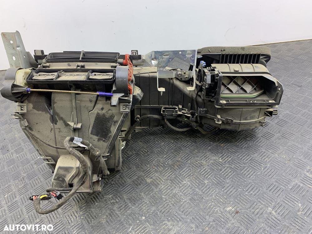 Dezmembrez Aeroterma bord de pe VW CADDY - 4