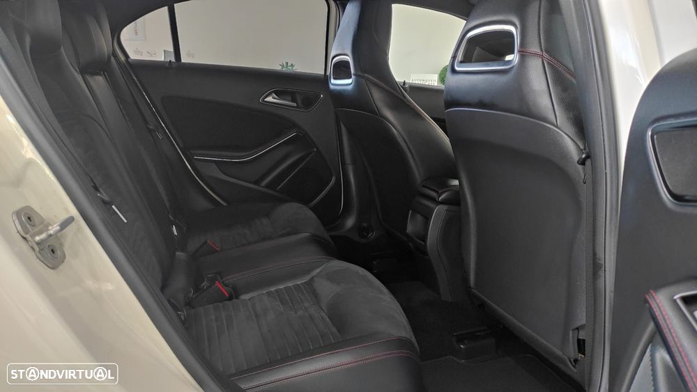 Mercedes-Benz A 200 CDi BE AMG Sport - 20
