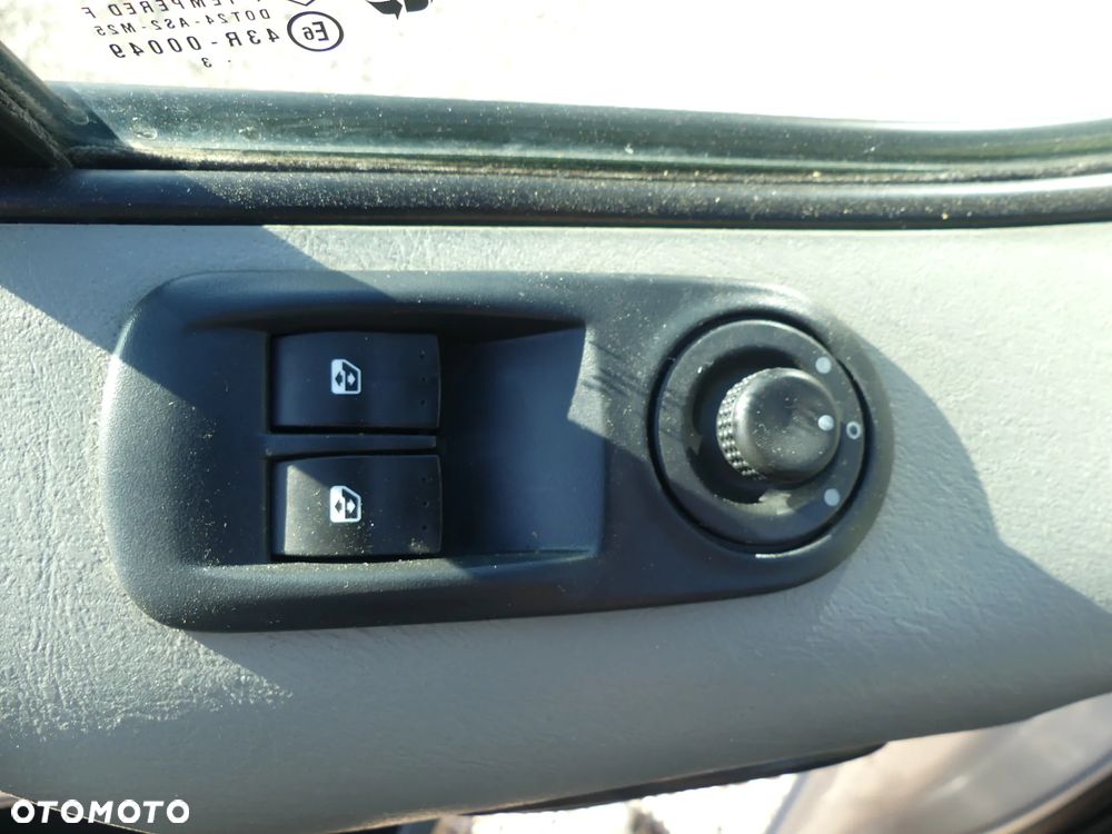 Renault Trafic - 10