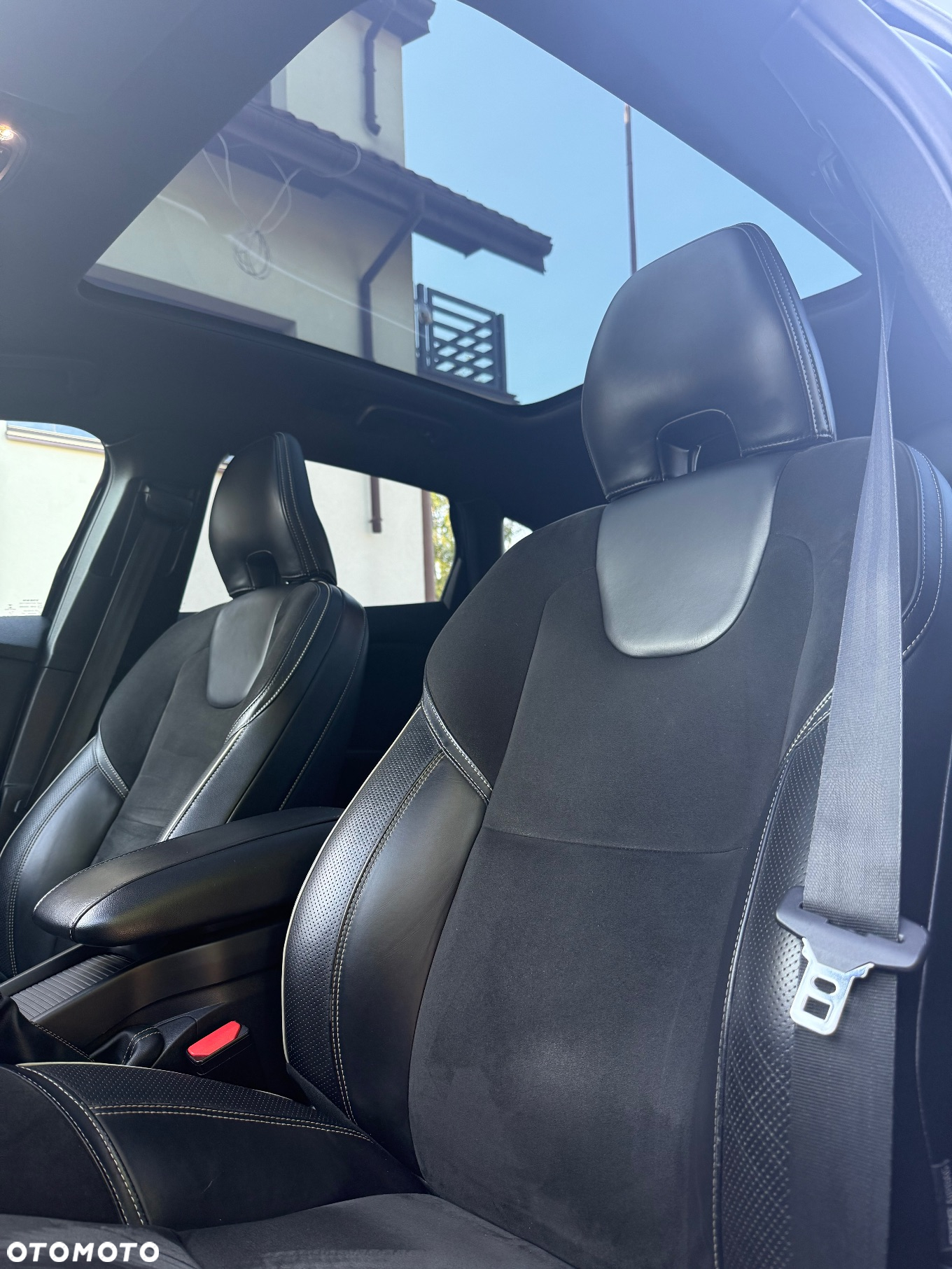 Volvo V40 - 25
