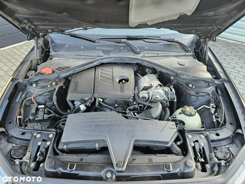 BMW Seria 1 116i Sport Line - 22