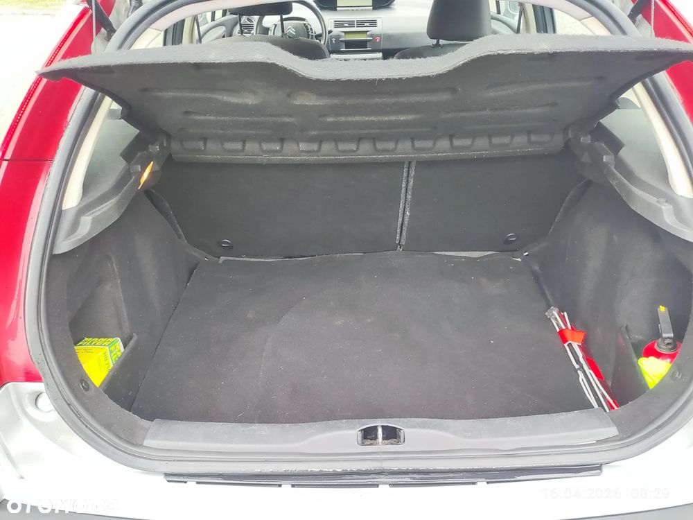 Citroën C4 1.6 HDi Impress - 7