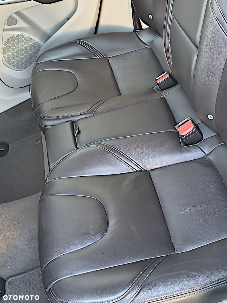 Volvo V40 D2 Kinetic - 37